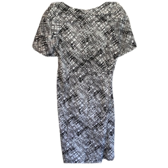 NWOT Roaman’s Jewel Neck A Line Dress Size 14 Black & White Short Sleeve Dress - Picture 7 of 8